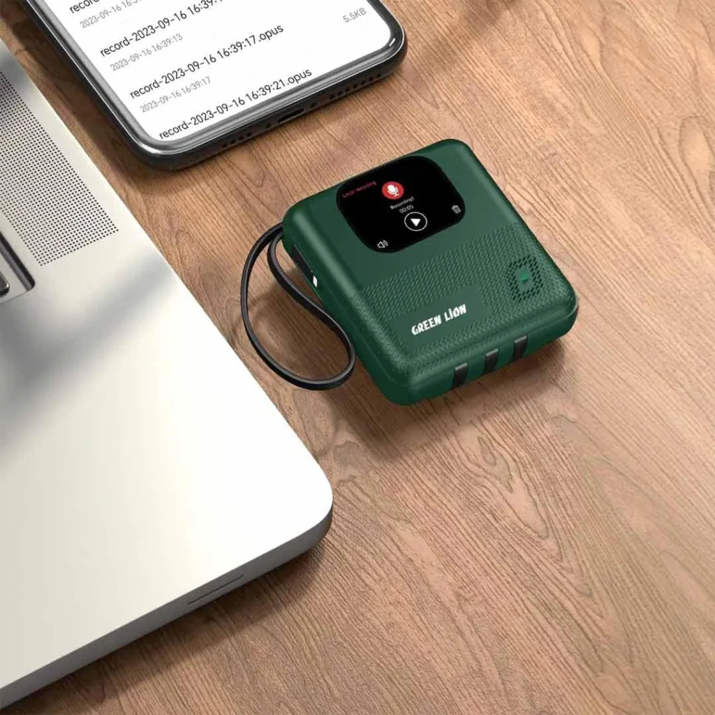 پاوربانک گرین لاین مدل  Green Lion Smart Touch Screen ظرفیت 10000 میلی‌ آمپرساعت