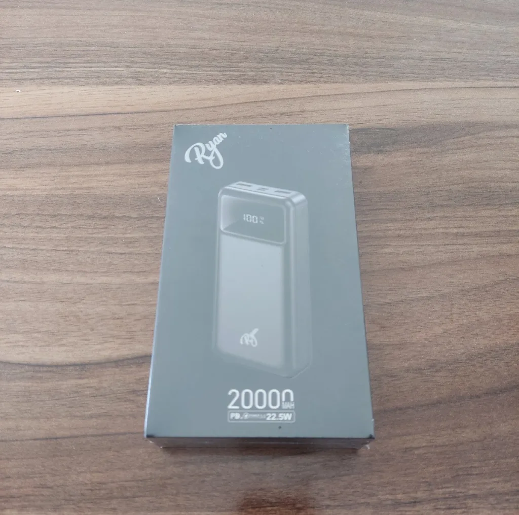پاور بانک 22.5 وات ریان مدل RY202 ظرفیت 20000 میلی آمپر ساعت همراه کابل USB-C