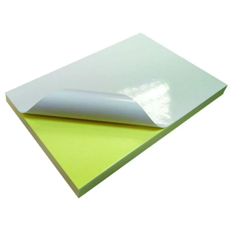کاغذ A4 پشت چسبدار کد G1000 بسته 100 عددی