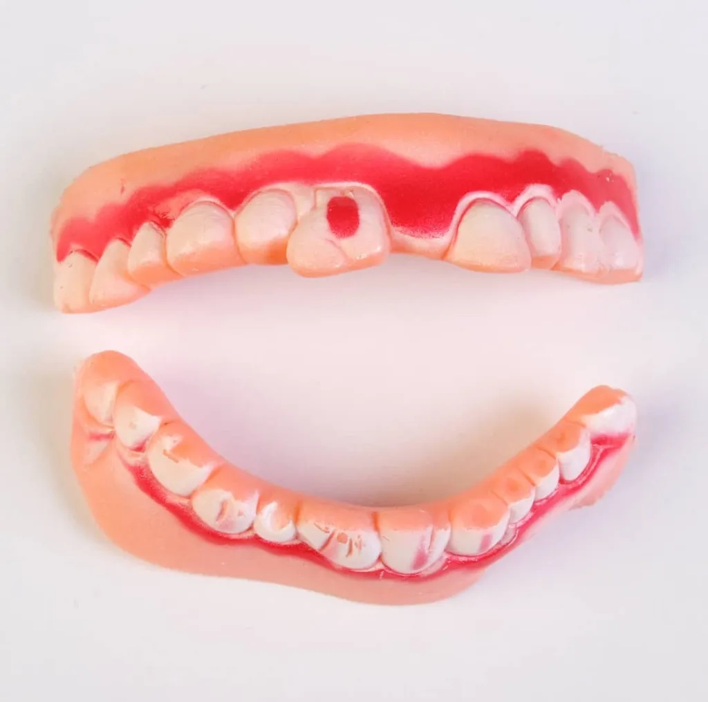 ابزار شوخی مدل دندان خون آشام کد DSKp100
