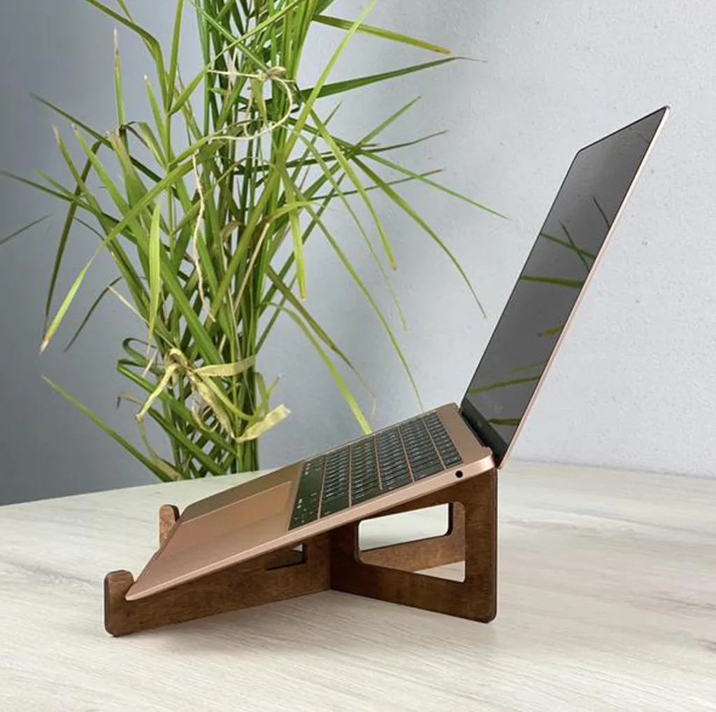 پایه نگهدارنده لپ تاپ مدل E001