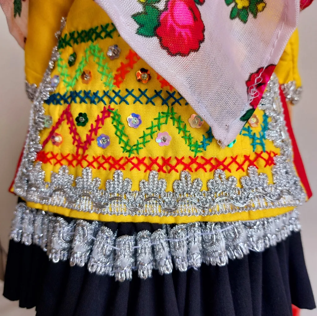 عروسک مدل سنتی لباس محلی ارتفاع 40 سانتی‌متر