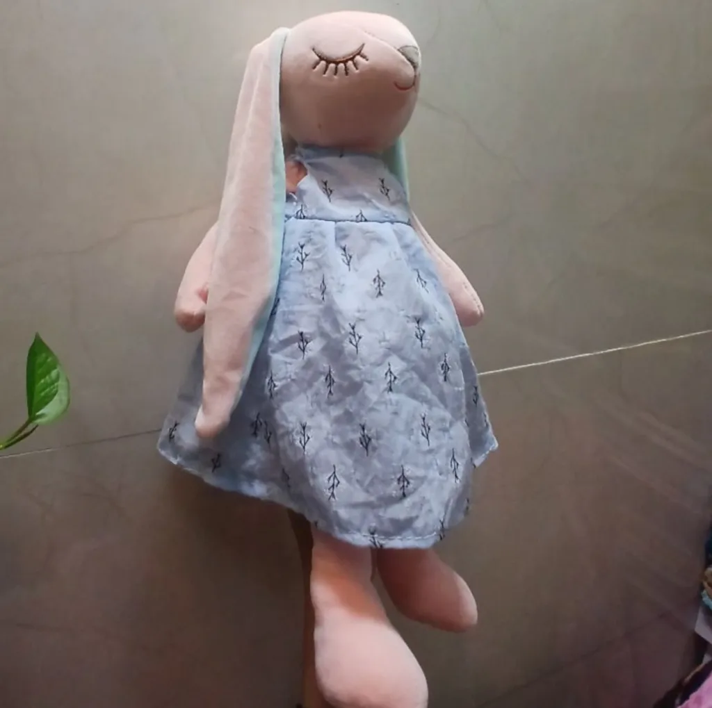 عروسک طرح خرگوش مدل انجل ارتفاع ۴۵ سانتی متر