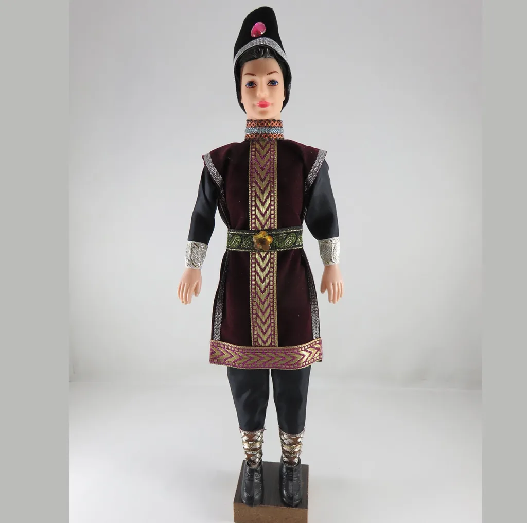 عروسک طرح سنتی مدل داماد ارتفاع 31 سانتی متر